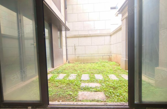 万科首铸翡翠东望(别墅)4室2厅141.55㎡630万二手房图片