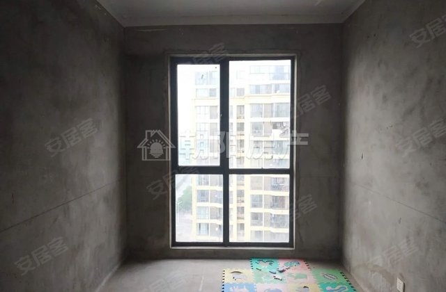 西湖春天3室2厅102㎡67.8万二手房图片