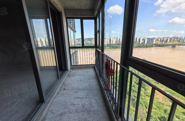 龙光玖悦湾4室2厅120㎡70万二手房图片