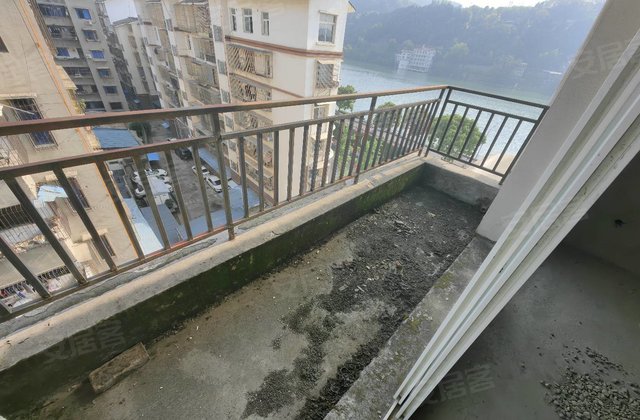 德胜小区3室2厅75㎡26.8万二手房图片