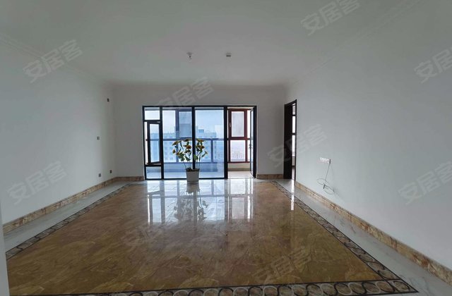 碧桂园翡翠华府5室2厅209.97㎡130万二手房图片