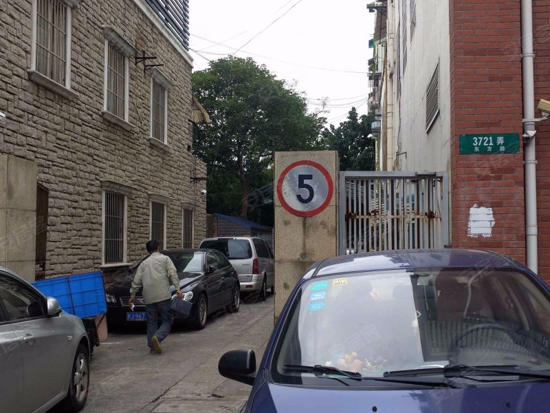 东方路3721弄小区 