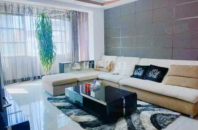 阳光花园1区3室2厅107㎡100万二手房图片