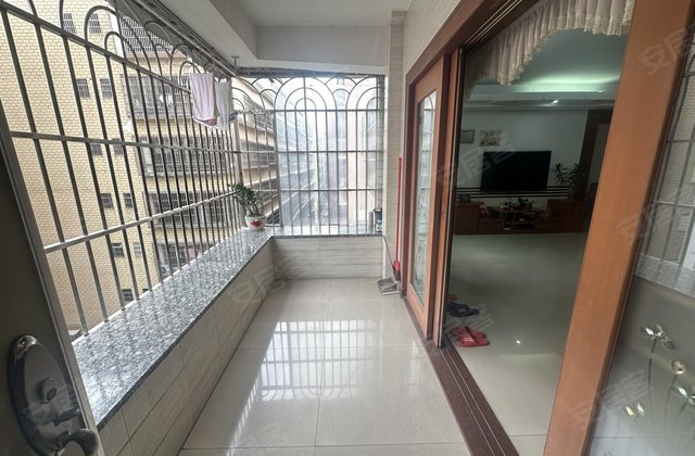 佳仕苑3室2厅166㎡55万二手房图片