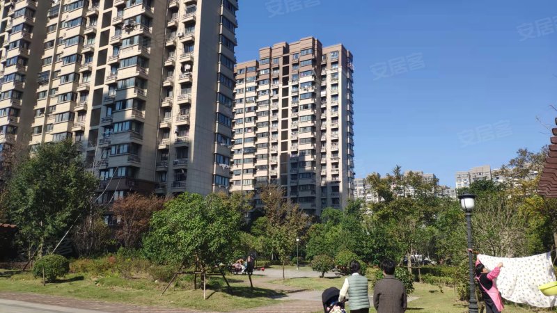 美罗家园罗秀苑