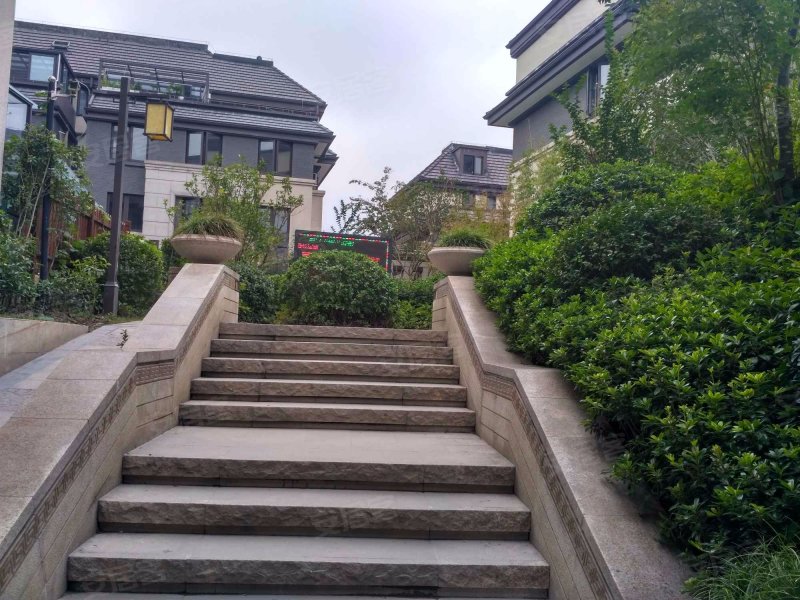 新城水云间(公寓住宅)