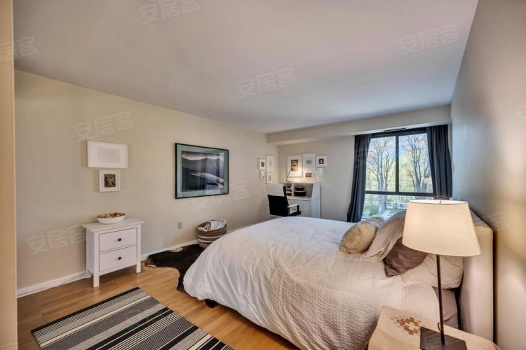 加拿大约¥475万1400迪克西路#401 |湖景 |密西沙加二手房公寓图片