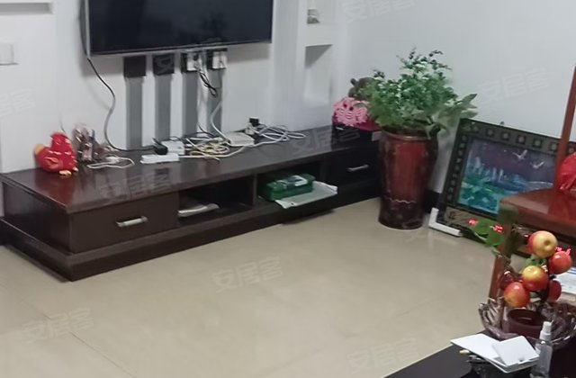 新昌大道西路101-111号小区3室1厅98㎡95万二手房图片