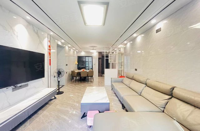 国鼎中央公园3室2厅117㎡69.8万二手房图片