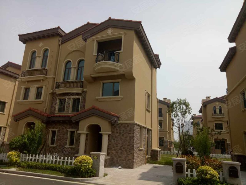 海泉湾港中旅公馆(别墅)