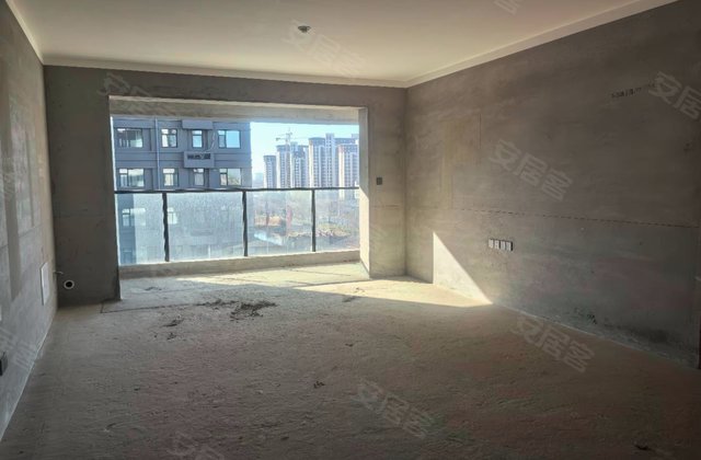 讯驰龙居府4室2厅170㎡105万二手房图片