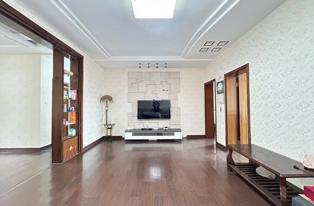 芷兰居3室2厅117㎡57万二手房图片