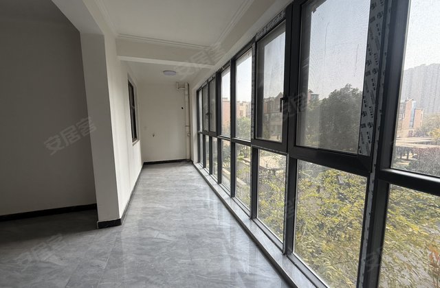 一品壹号院3室2厅134㎡55万二手房图片