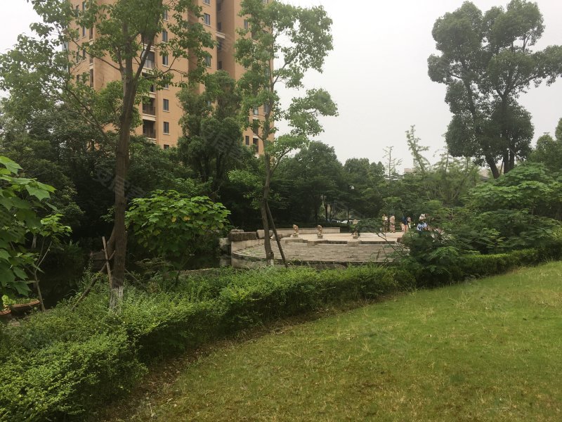 世茂海滨花园(东区)