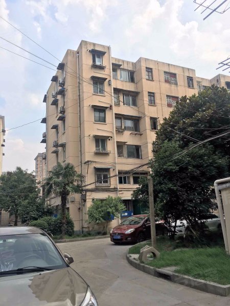 同泰北路401弄小区 