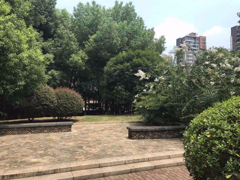 三角花园(四美塘路)