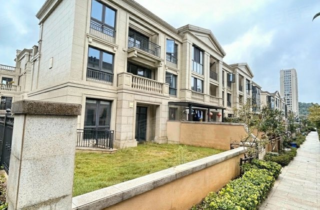 排屋 大花园 低于市场价 错过无南满二年次新房银湖九龙仓雍景山(别墅