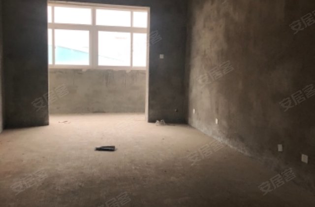 张久华酒店北楼3室2厅118.22㎡50万二手房图片