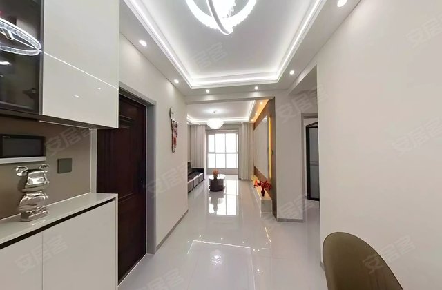 龙岸清华3室2厅121.65㎡75万二手房图片