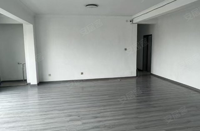 吉荣家园4室1厅150㎡116万二手房图片