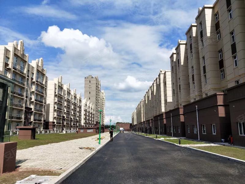 万龙银河城一期