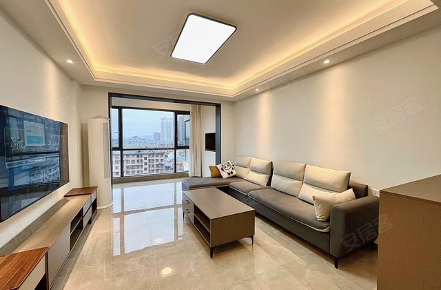 国润月湖郡3室2厅124.12㎡140万二手房图片