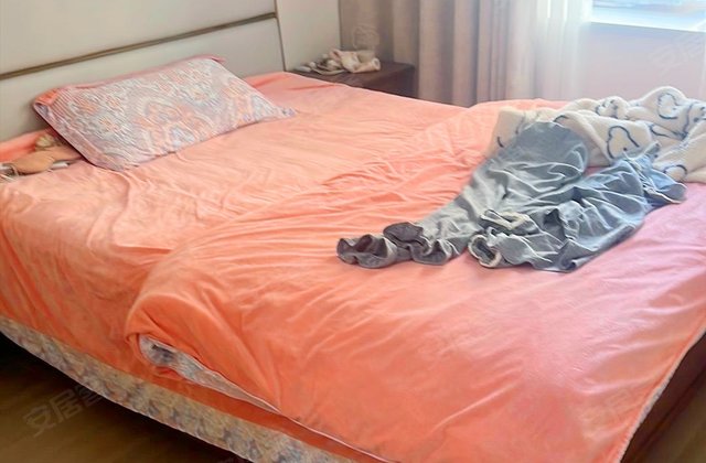 洞字花苑3室2厅134㎡145万二手房图片