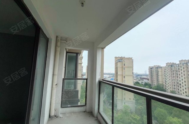 中远新润园3室2厅125㎡115万二手房图片