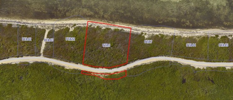 开曼群岛约¥139万北侧的小开曼海阵线二手房土地图片