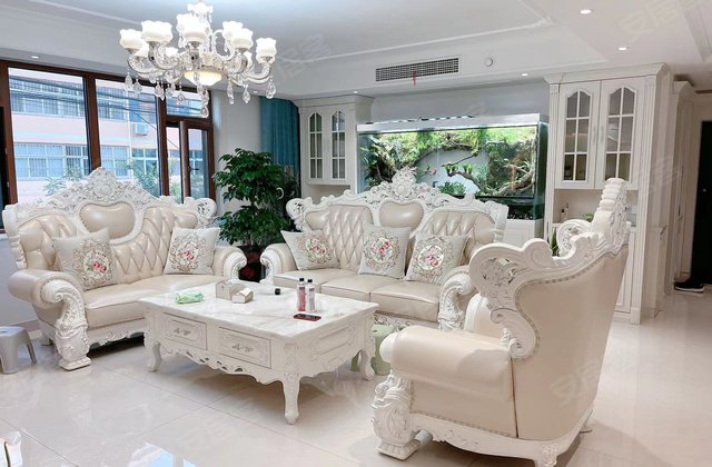 八一小区4室2厅161.15㎡240万二手房图片