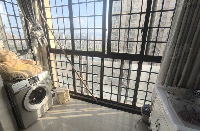 嘉和迎宾城2室2厅93.6㎡56.8万二手房图片