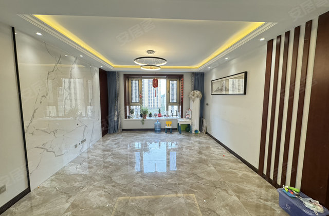 杨家岭南苑3室2厅127㎡102.8万二手房图片