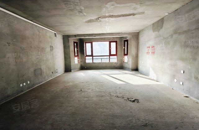 香榭里领秀城5室2厅265㎡205万二手房图片