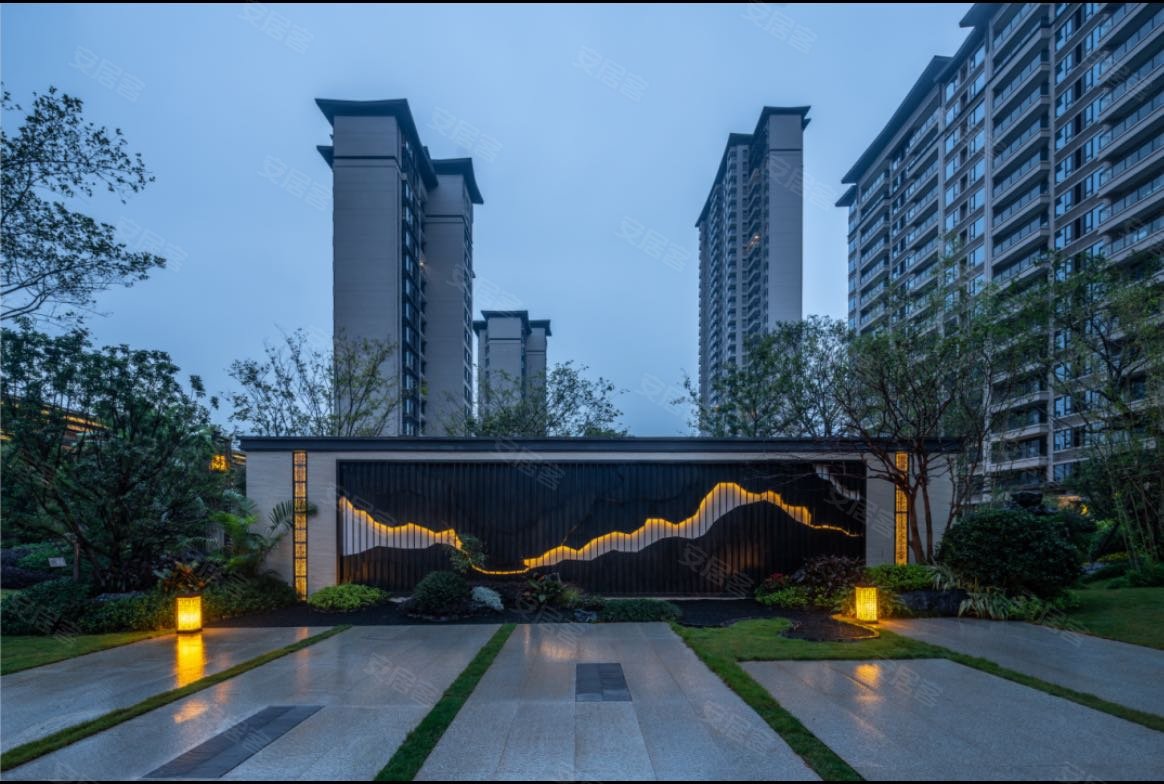 建发和玺(一期)3室2厅2卫107㎡南北139万