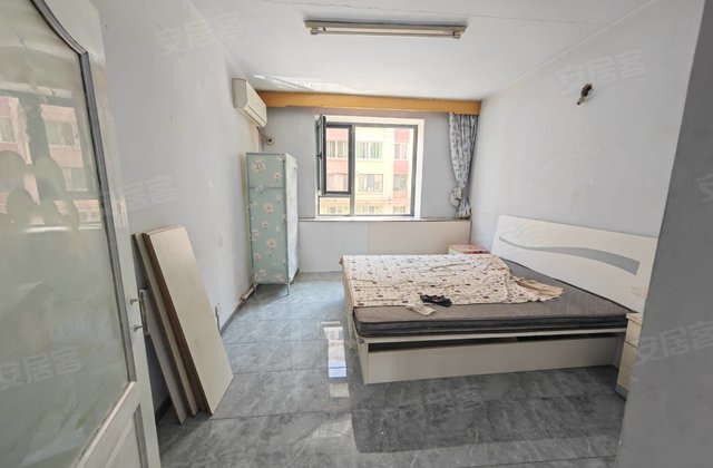 延铁园3室2厅117.4㎡48.8万二手房图片