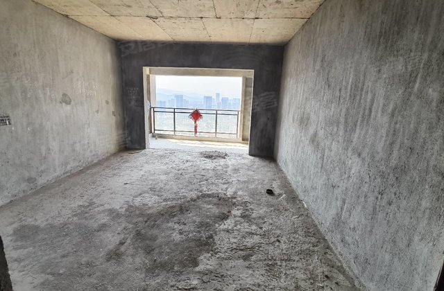 翠湖花园4室2厅146㎡76.8万二手房图片