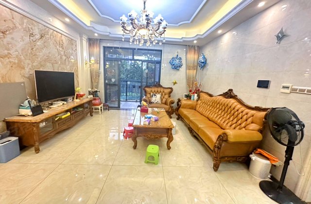 格兰名筑5室2厅154.36㎡298万二手房图片