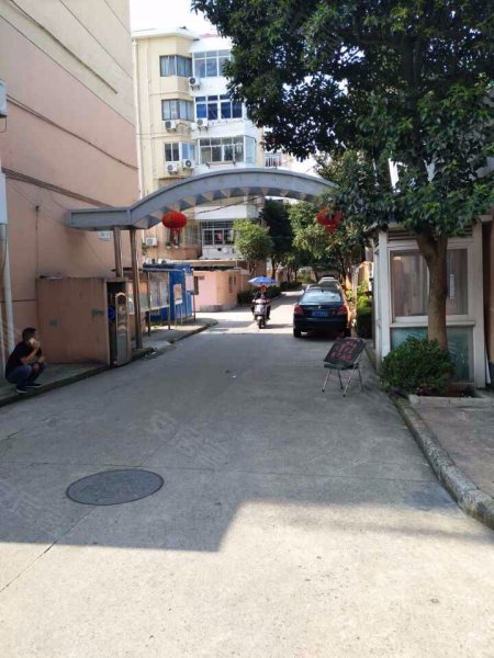 建中路126弄小区 