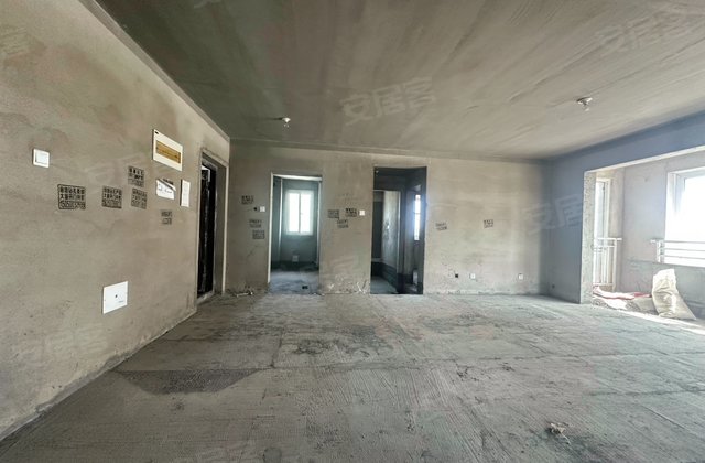 中海丽景豪庭小区3室2厅124.95㎡48万二手房图片