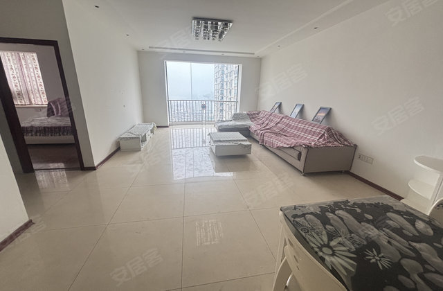 馨岛国际名苑3室2厅164㎡66万二手房图片