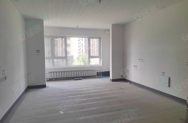 中房东方悦3室2厅135㎡87万二手房图片