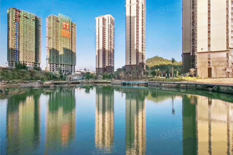 聚龙小镇陶然居