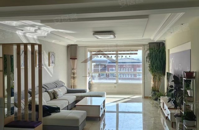 荷花苑4室2厅151.58㎡80万二手房图片