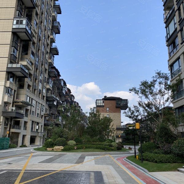 蓝光和雍锦园(别墅)