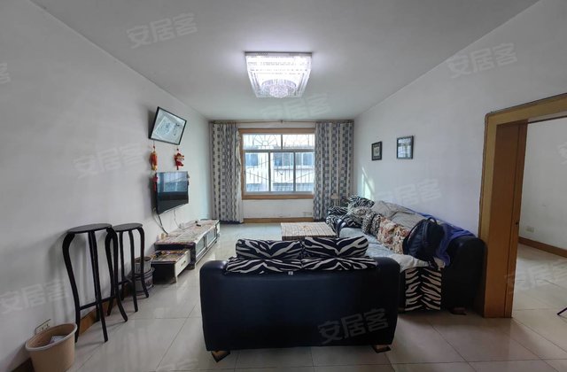 区府路小区3室2厅95㎡31万二手房图片