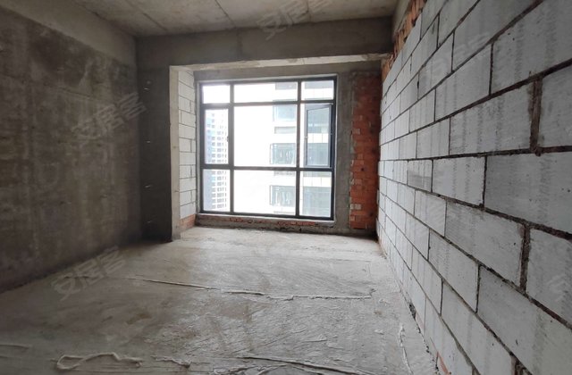 恒盛华府4室2厅101㎡39.8万二手房图片