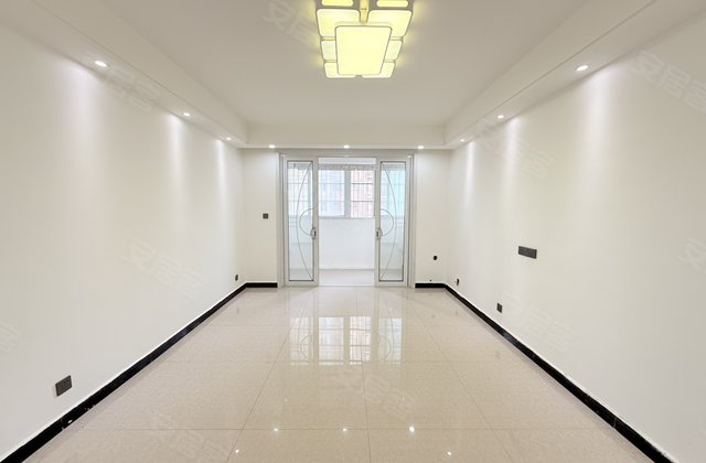 桃花源3室2厅107㎡34.8万二手房图片