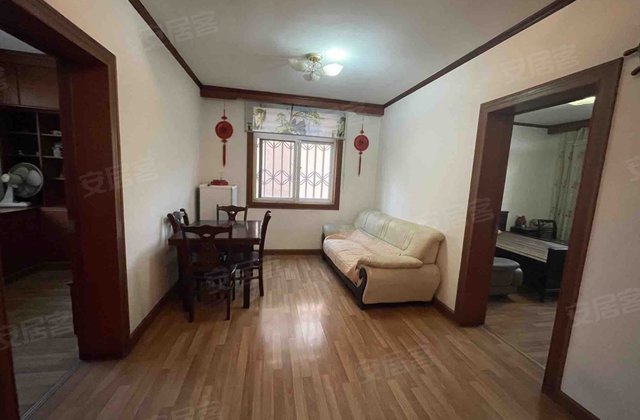 纺织二村 东边户 三房 精装 中楼层 可贷款 诚售曙光影院纺织二村88