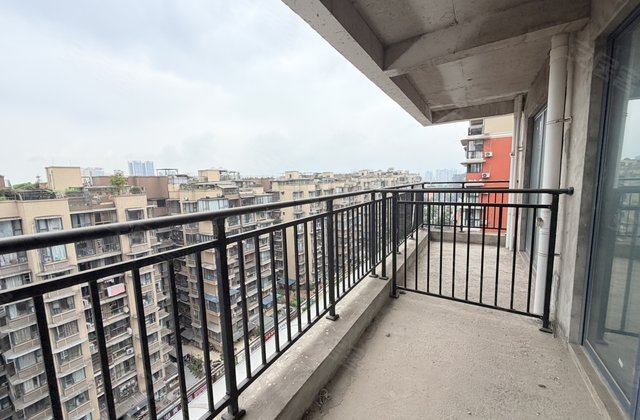 逸景名筑4室2厅115㎡61.8万二手房图片