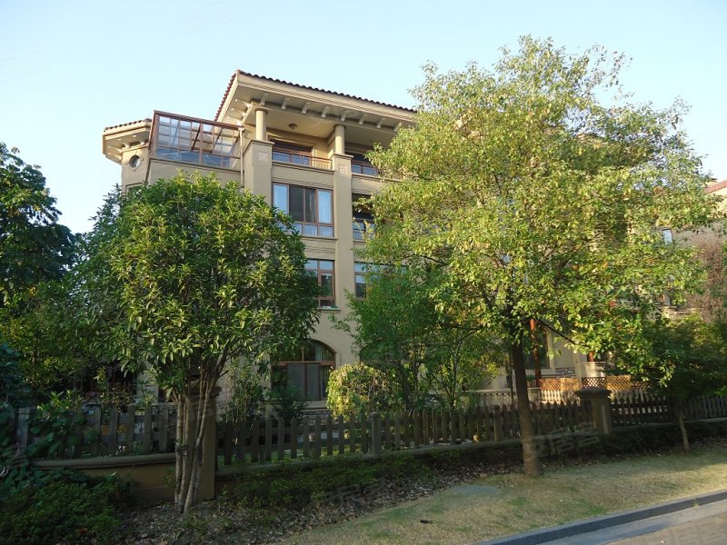 绿城桃源小镇鸣翠苑